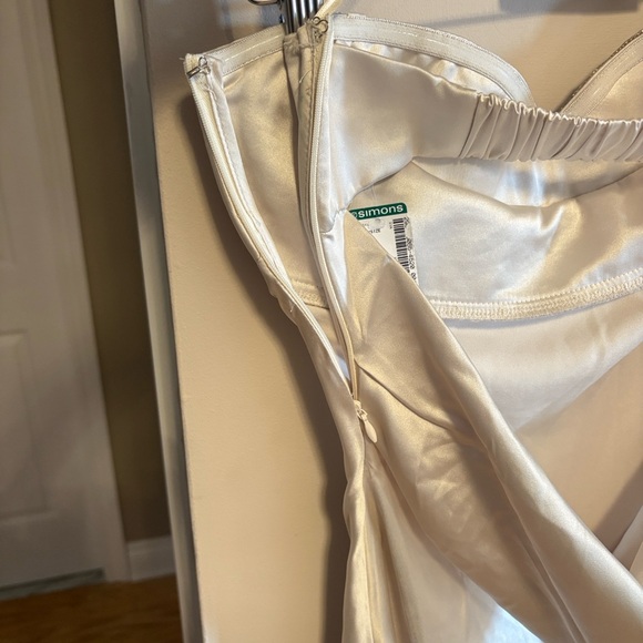 Lena Champagne Satin Backless Dress - Picture 14 of 16